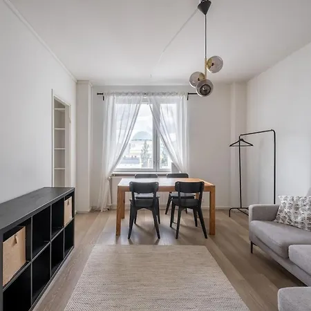 In The Center Of Appartement *